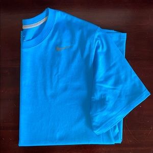Men’s Nike dry fit running shirt